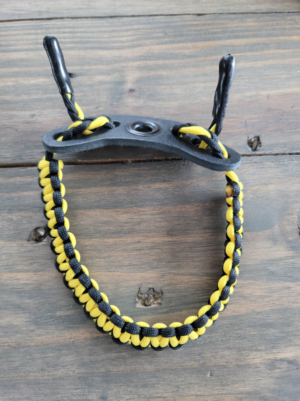 TRIGGERED ARCHERY WRIST SLING